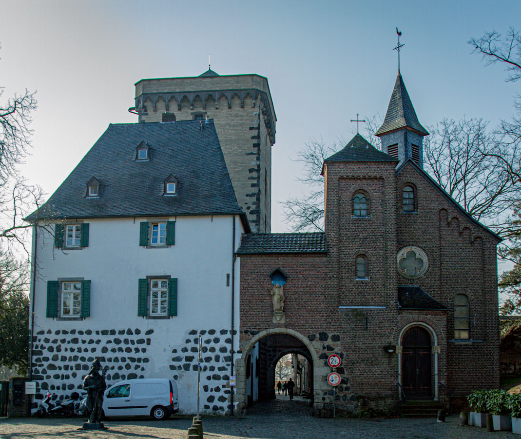 Mittelalterliche Stadt Zons